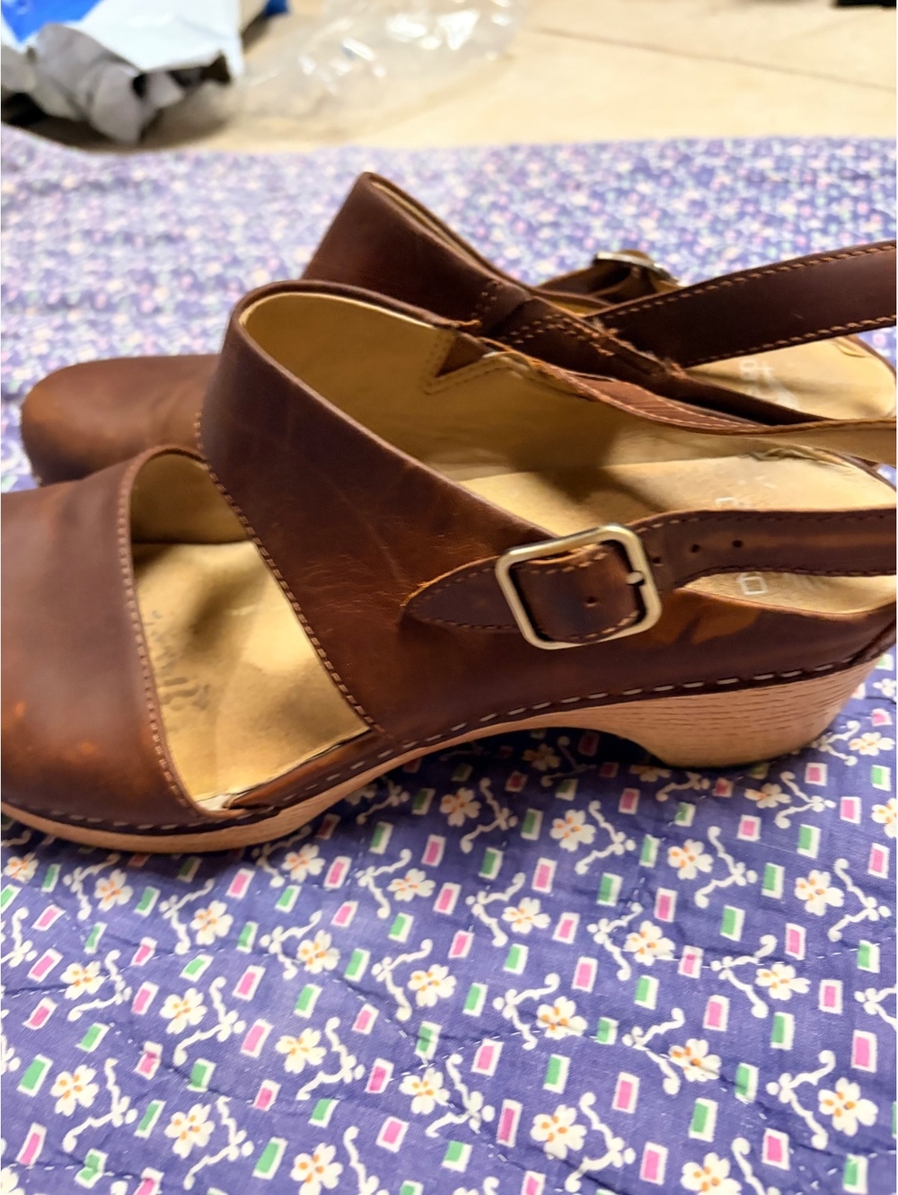 Dansko Brown Distressed Leather Wood Platform Clogs Sandals Slingback Size 42